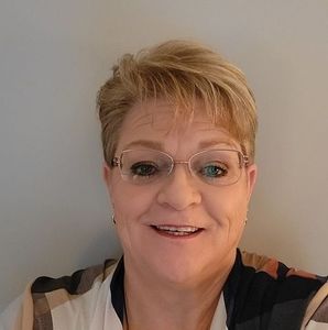 Meet your Posher, Sandy